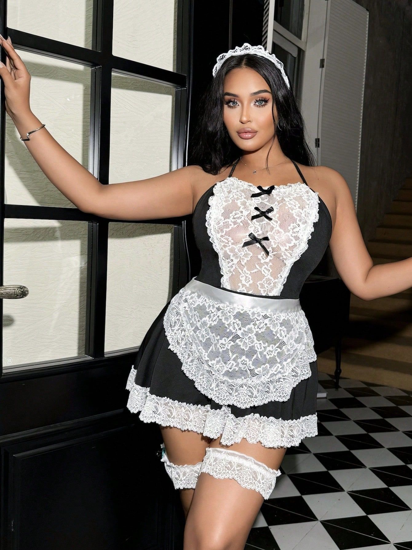 Cross-border foreign trade: sexy lingerie for Europe and the Americas, alluring styles, plus-size maid outfits, strapless lace garments, transparent sexy maid costumes.